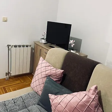 Apartman Lux.2 아파트 *