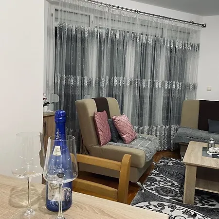 아파트 Apartman Lux.2 *