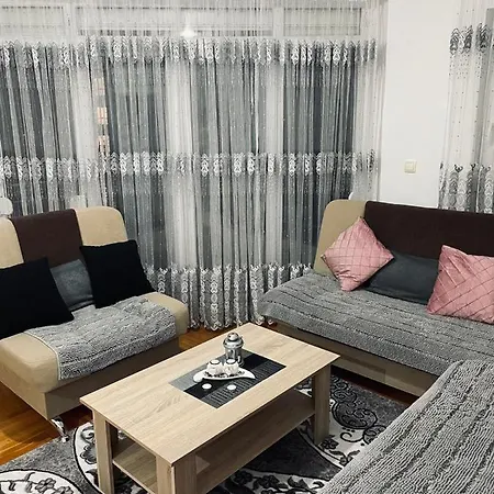 Apartman Lux.2 아파트 비옐리나